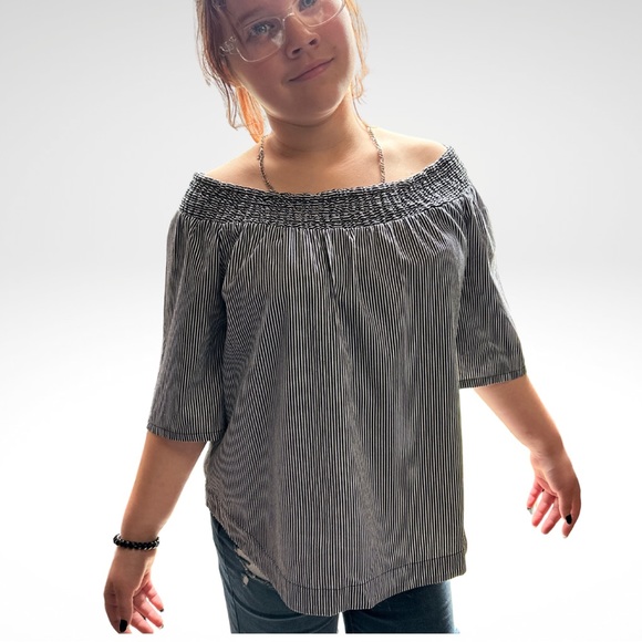 7th Avenue New York Design Studio off the Shoulder Neckline Vertical Striped Top - Picture 4 of 17